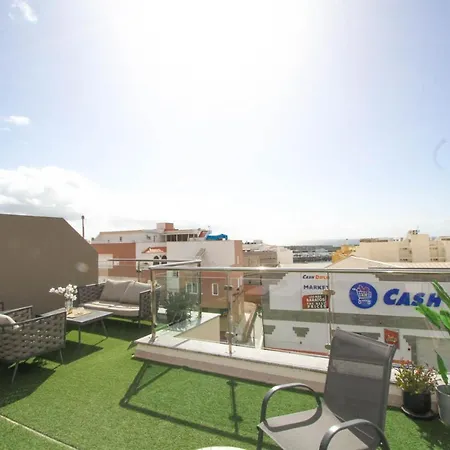 Atico En El Centro Con Terraza Apartmán